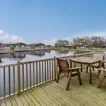 Feriested Woodland Lakes Lodges Thirsk