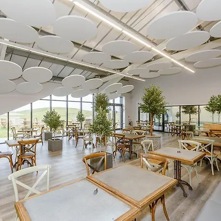 林地湖区小屋假日公园 瑟斯克