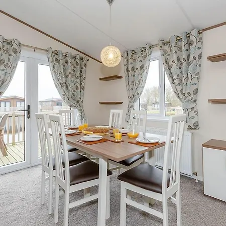 Resort Woodland Lakes Lodges Thirsk