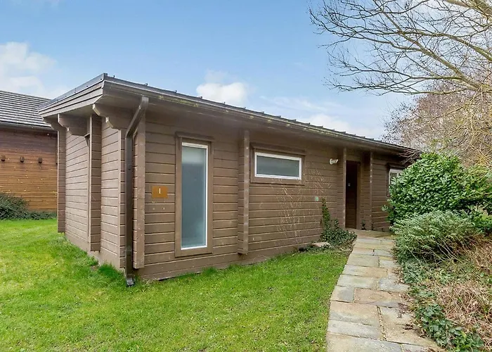 度假村 林地湖区小屋假日公园