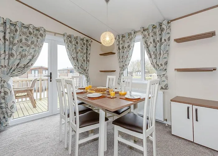 度假村 林地湖区小屋假日公园 瑟斯克