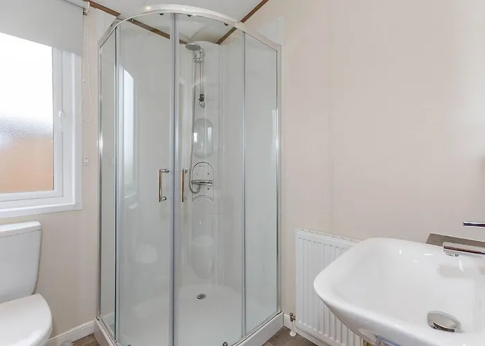 林地湖区小屋假日公园 瑟斯克